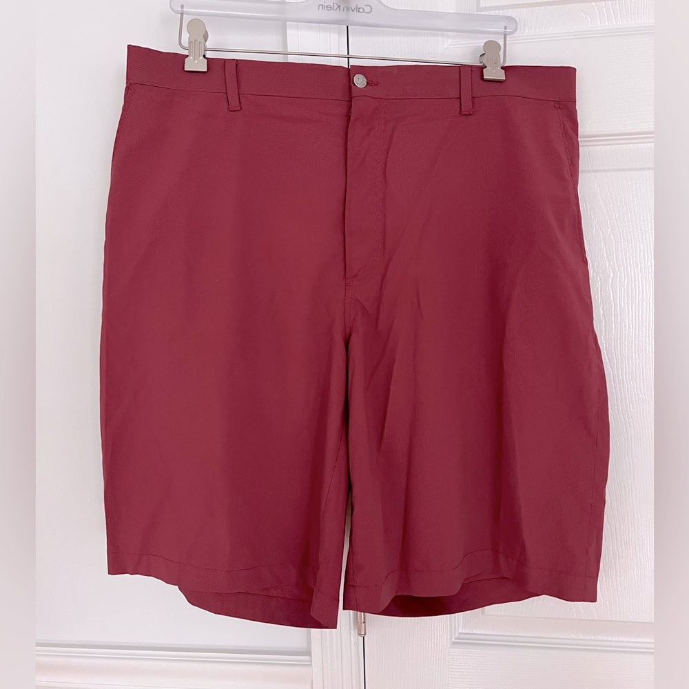 Callaway Red Flat Front Golf Shorts